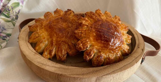 Hojaldres de otoño de paté y cebolla caramelizada